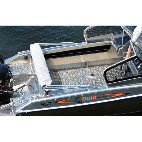 Човен UMS (TUNA) 550 DC AL