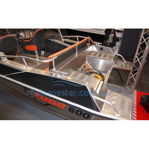 Boat UMS (TUNA) 600 DC AL