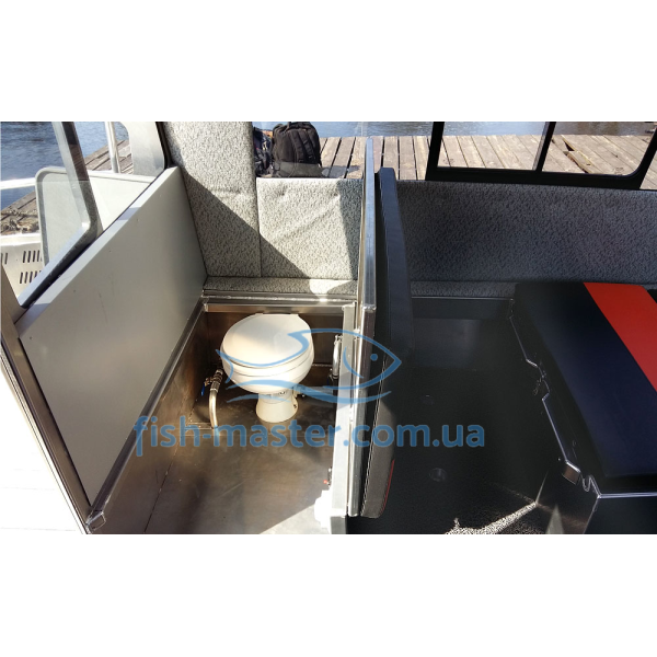 UMS (TUNA) 865 CABIN boat