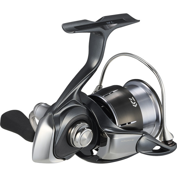 Катушка Daiwa 24 Luvias PC LT 3000