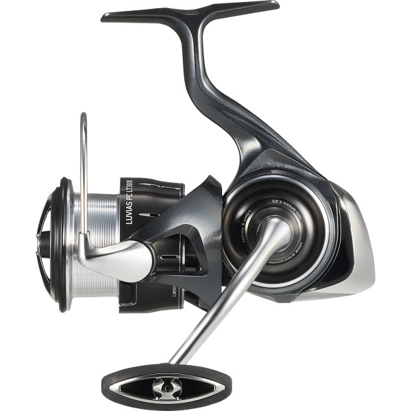 Катушка Daiwa 24 Luvias PC LT 3000D