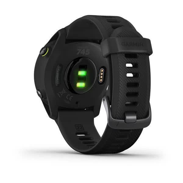 Смарт-годинник Garmin Forerunner 745 чорний з чорним ремінцем