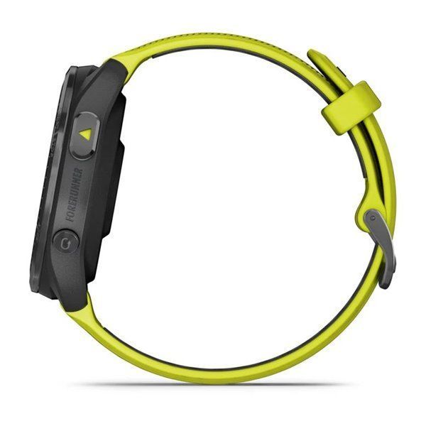 Смарт-годинник Garmin Forerunner 965 з карбоново-сірим титановим безелем, чорним корпусом та жовтим силіконовим ремінцем