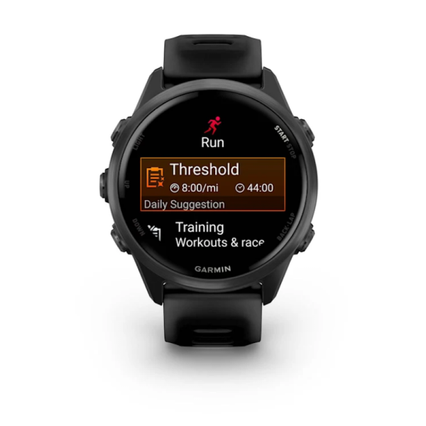 Смарт-годинник Garmin Forerunner 570 (42 мм), алюмінієвий безель сланцево-сірого кольору з чорним ремінцем.