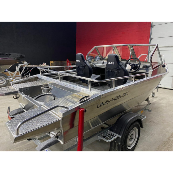 Boat UMS 485 DC AL