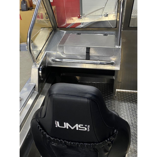 Boat UMS 485 DC AL