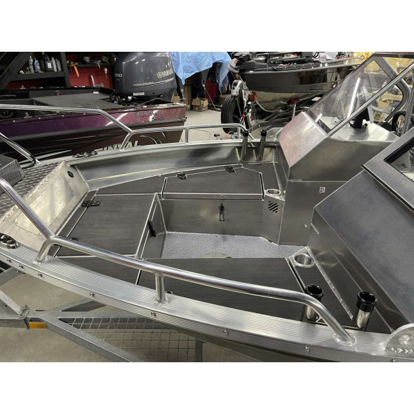 UMS 485 DC AL Boat + 2021 Yamaha 70 Motor