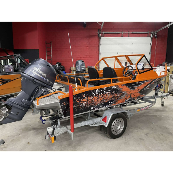 Boat UMS 485 DC AL No. 420 Orange
