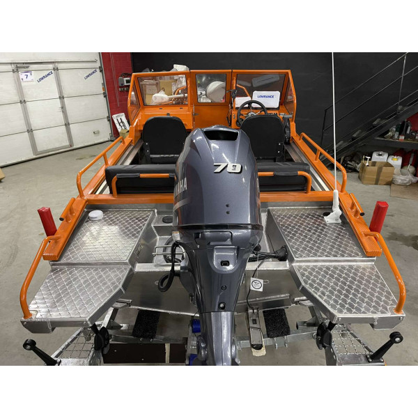 Boat UMS 485 DC AL No. 420 Orange
