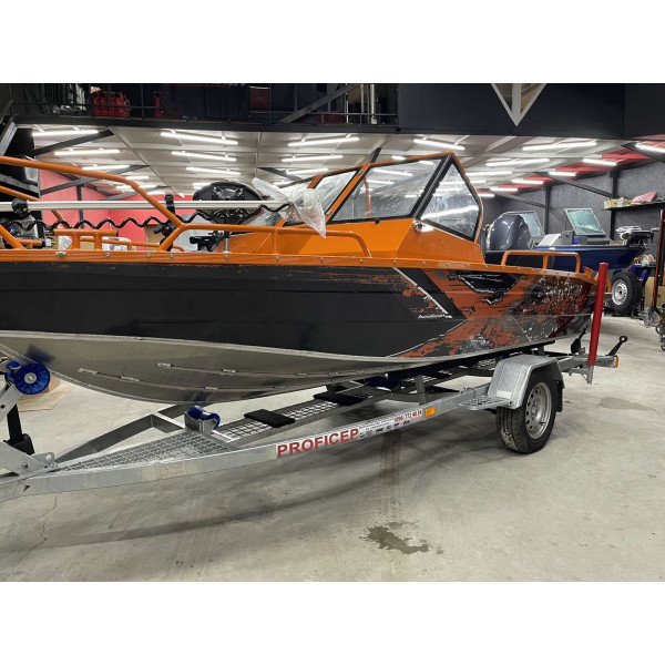 Boat UMS 485 DC AL No. 420 Orange