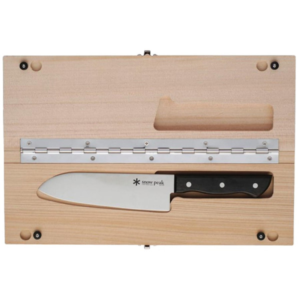 Kitchen knife. Snow Peak CS-208 Cutting Board Set L + cutting board