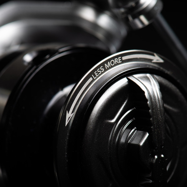 Savage Gear SGS6 8000 FD 6+1BB Reel