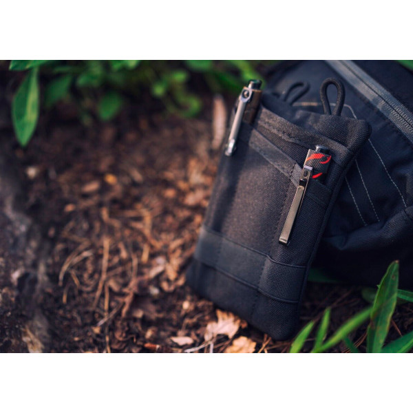 Olight I3T EOS Flashlight. Black Lava