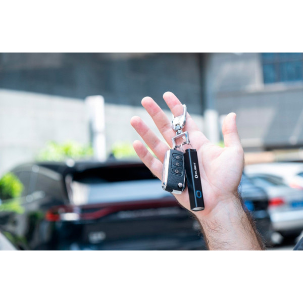 Olight Diffuse Black Flashlight