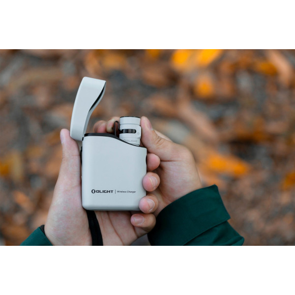 Фонарь Olight Baton 4 Premium Edition White