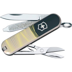 Victorinox 0.6223.E223 Classic SD "New York Style" knife
