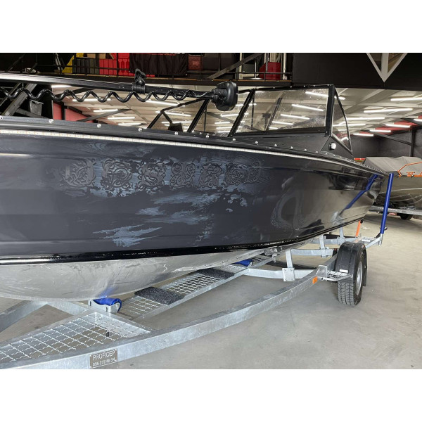 Човен алюмінієвий POWERBOAT 525 №420