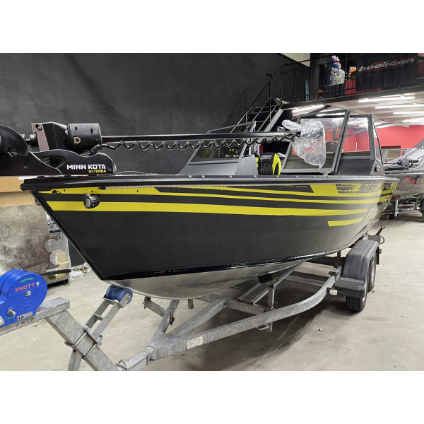 Aluminum boat POWERBOAT 525 No. 320
